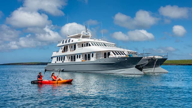 Galápagos Northern Route · Galaxy Alya 5