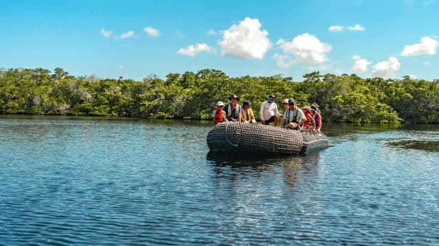 Galápagos Northern Route · EcoGalaxy 6