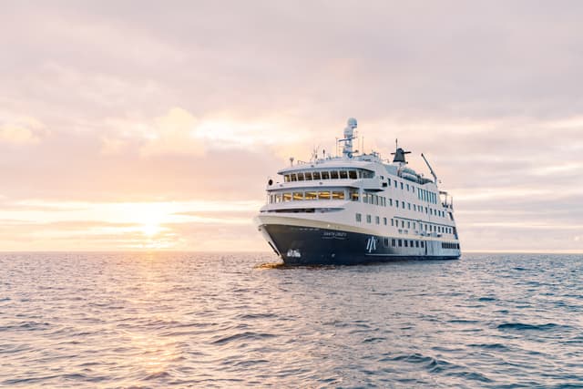Galápagos Islands – Iconic Wildlife & Sublime Scenery (Western Route) 5